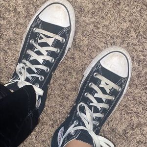 Black converse